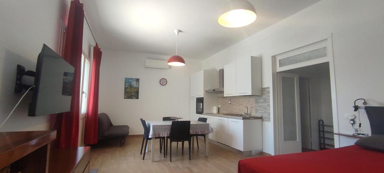 Casa Vacanze Lucilla Villa Cecina  Eksteriør billede